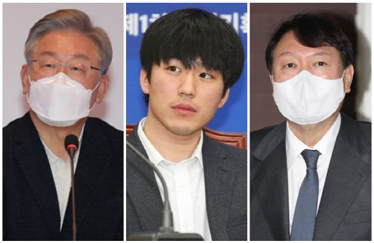 이재명(왼쪽) 더불어민주당 대선 후보, 황희두 민주연구원 이사(가운데), 윤석열 국민의힘 대선 후보. 연합뉴스